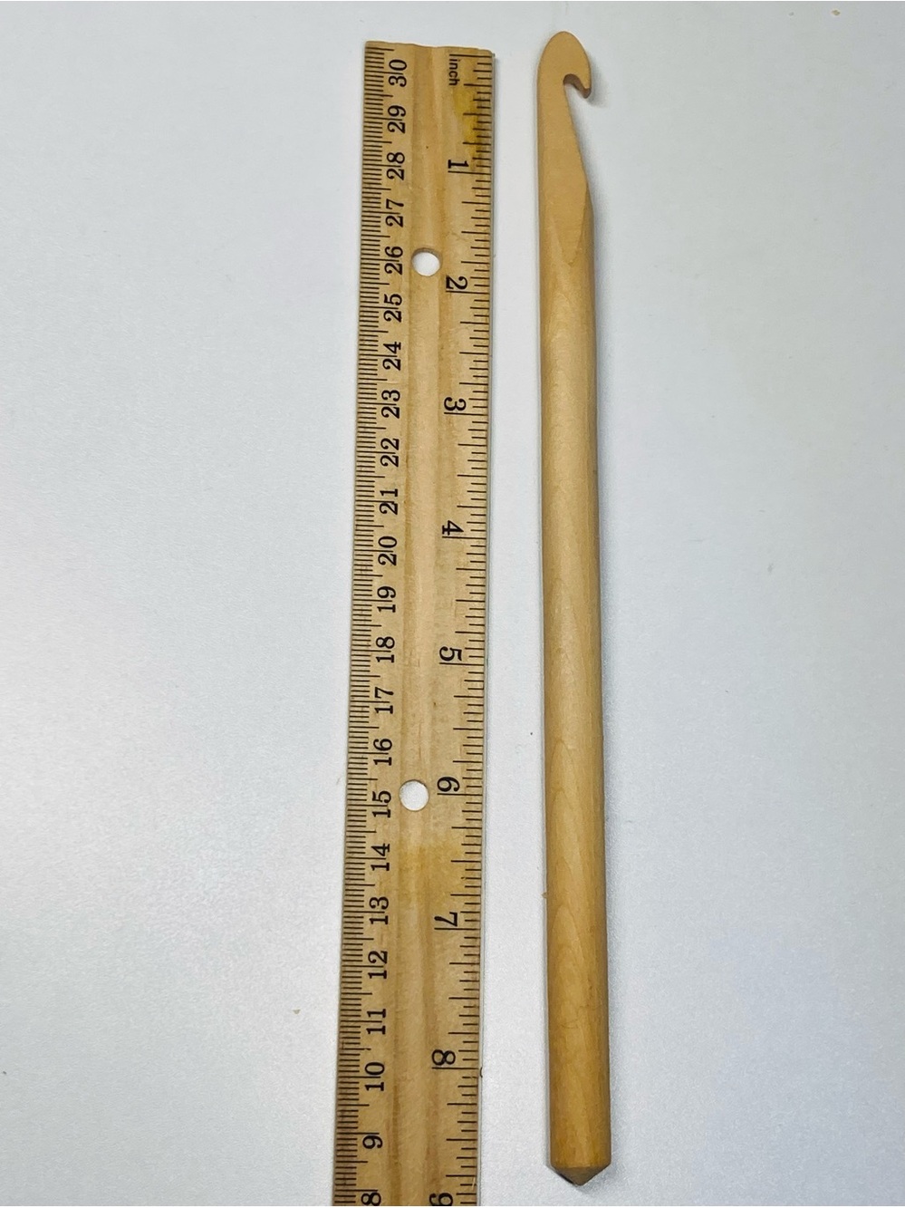 Large‎ Wooden Crochet Hook - Natural Beige Wood